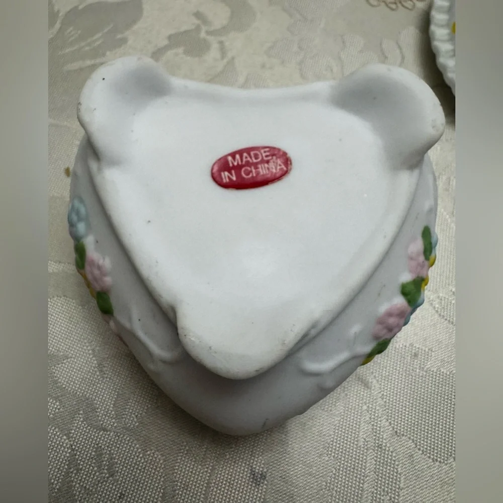 Vintage Ceramic Bisque Heart Trinket Box 3D Hummingbird & Flowers Roses Floral